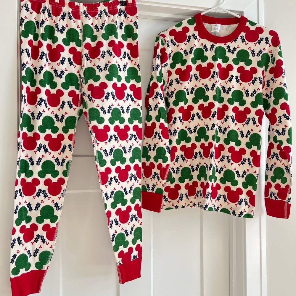 Hanna Andersson Women’s Mickey Mouse Christmas Pajama Set - Picture 1 of 6